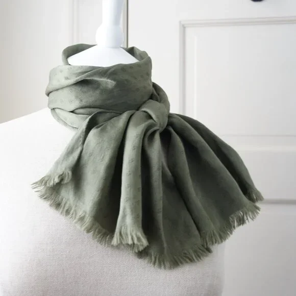 Vintage Valentino Dark Sage Green 100% Silk Scarf - Picture 2 of 12